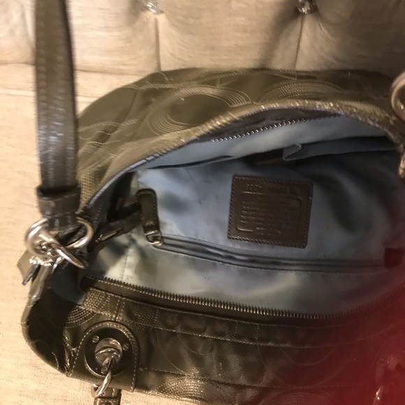 Coach purse - Picture 2 of 3